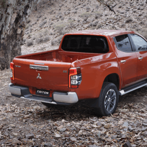 MITSUBISHI Outlander Towbar (2021-2023)