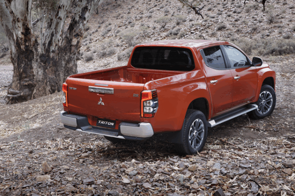 MITSUBISHI Outlander Towbar (2021-2023)